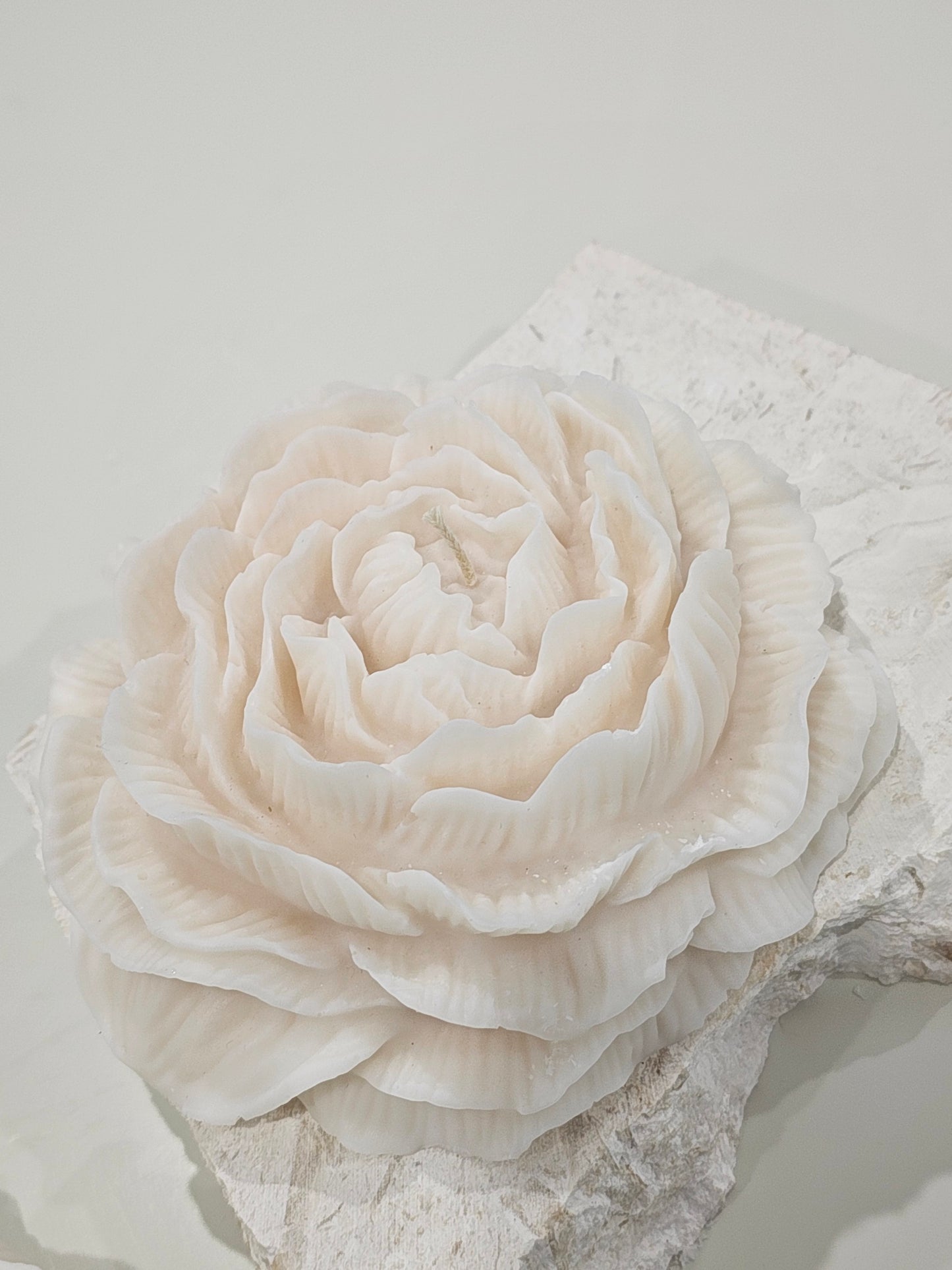 Peony Large Candle