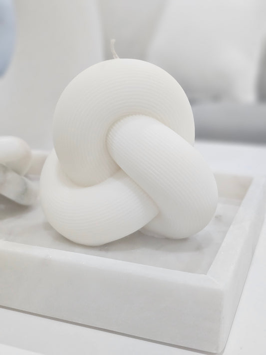 Ribbed Infinity Knot Candle