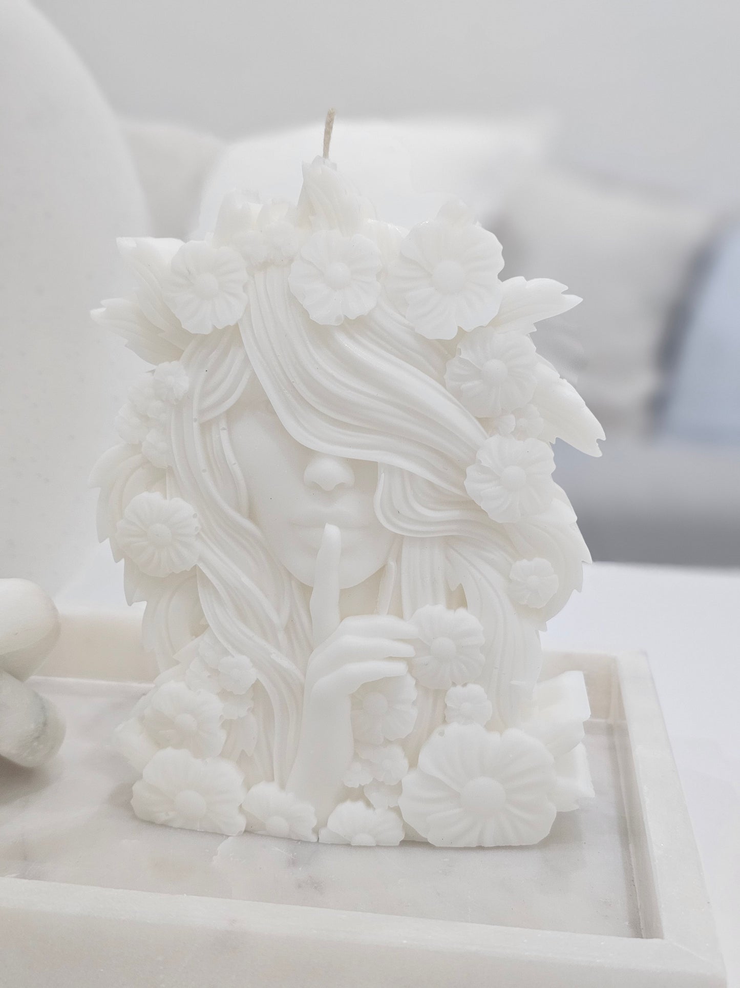 Silent Goddess Candle