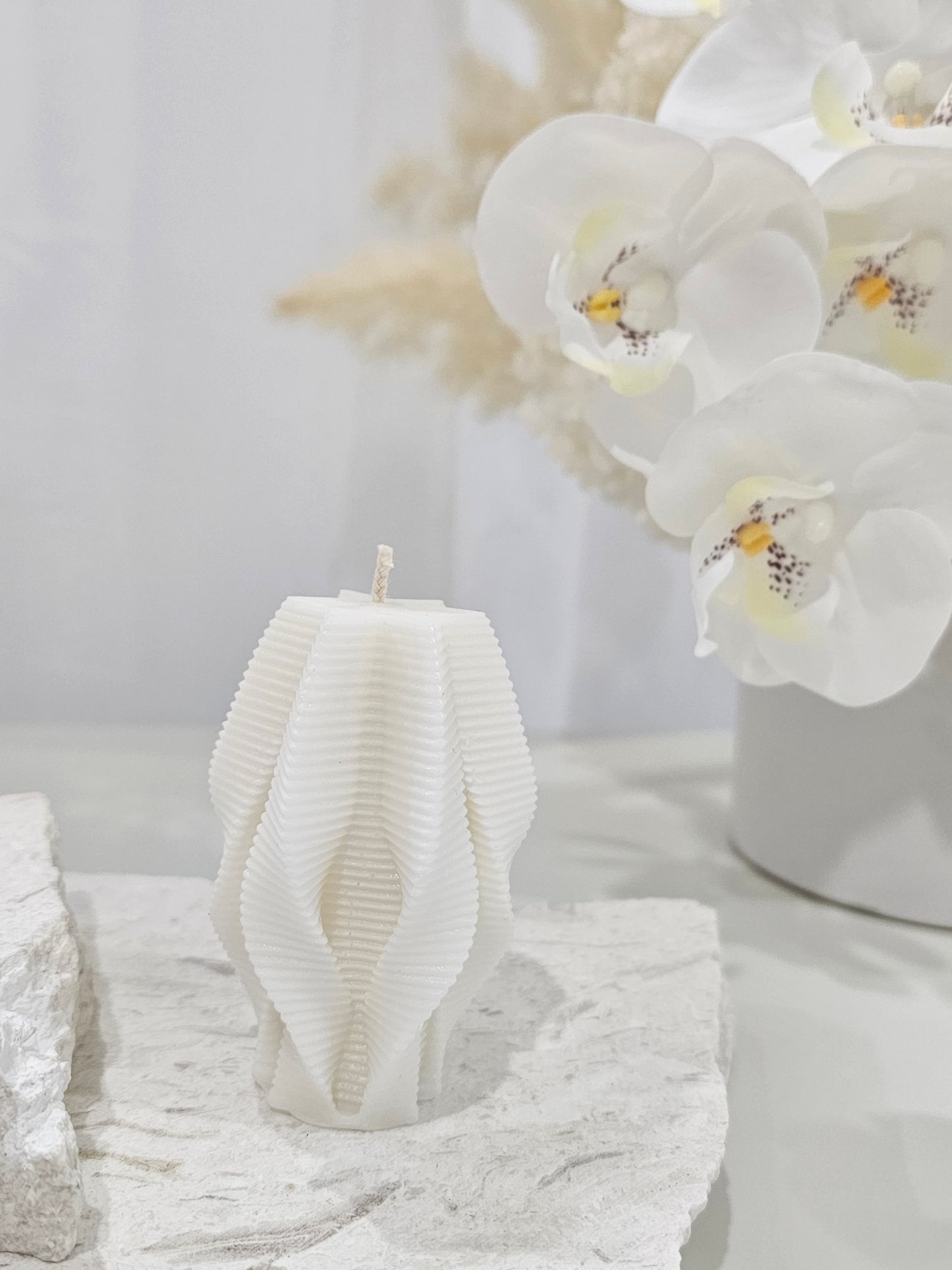 Lines & Twist Candle
